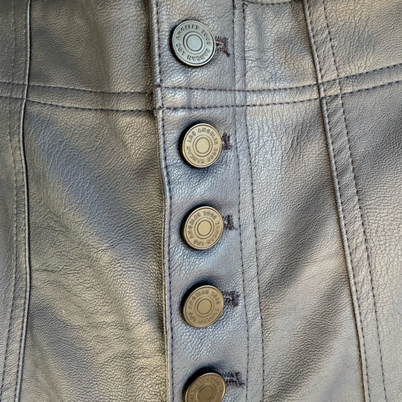 BOGO! NWT KanCan βNellyβ faux leather cargo joggers - Picture 13 of 17